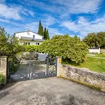Nature & Sea Holiday Home With Pool