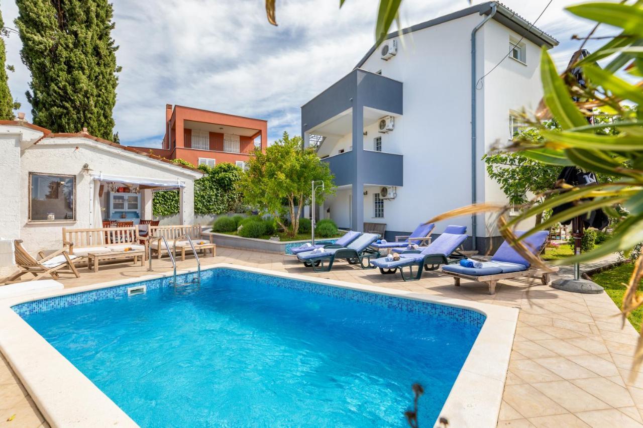 Nature & Sea With Pool Pula